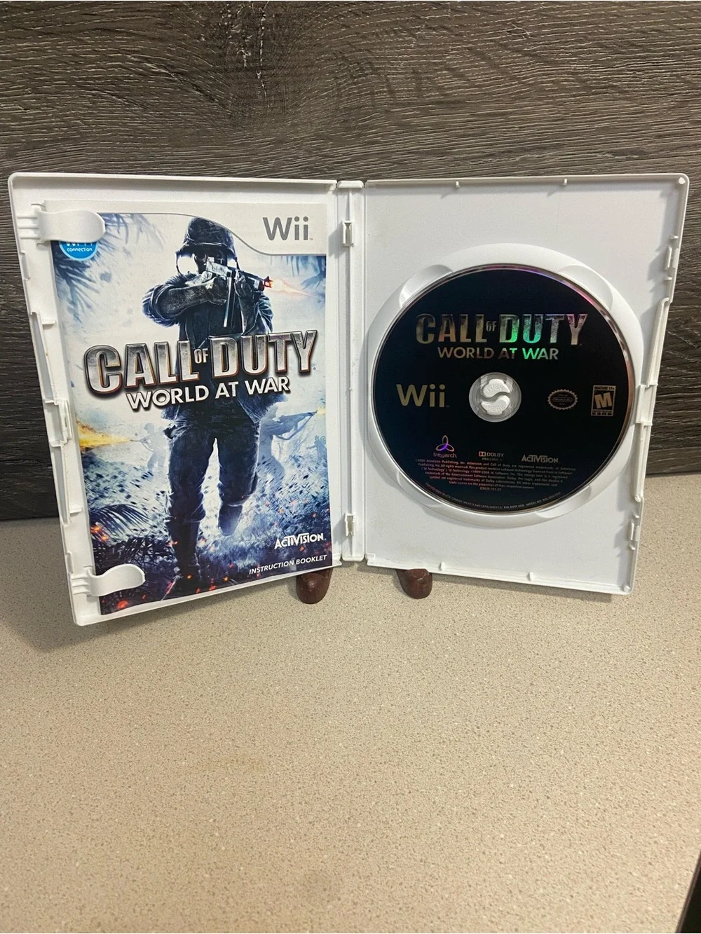 Call of Duty: World at War (Wii) - Activision - White/Camouflage Cover